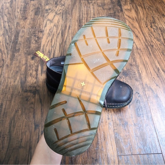 SOLD Dr Martens • Sussex ankle boots Bear Track Slip Resistant Chukka lace up - Picture 12 of 13